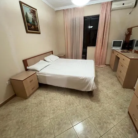 Pallati Kajtazi * ドゥラス